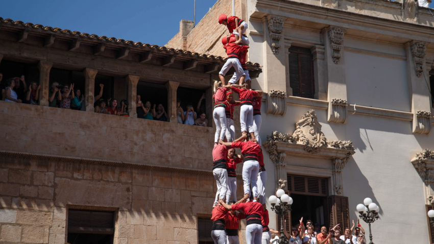 La canalla castellera podria tenir un nou casc més segur el 2026