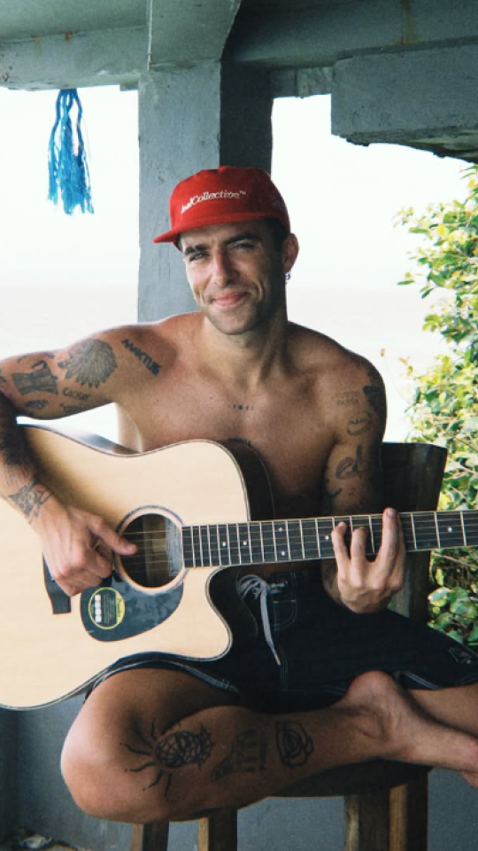 Álvaro de Luna y 'en tu costado'