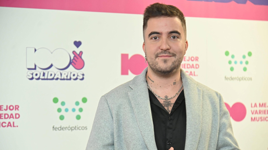 The singer Beret during his performance at the solidarity concert of Cadena 100, at the Movistar Arena, on 15 March, 2025 in Madrid, Spain