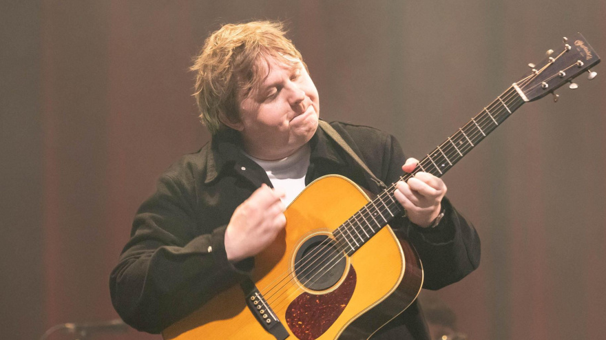 3CKYM7G Lewis Capaldi performing at OVO Hydro in Glasgow Saturday 13th September 2025 Credit: James Edmond / Alamy Stock Photo/Alamy Live News