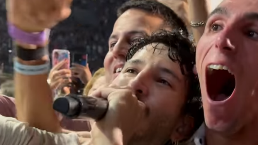 Sebastián Yatra y Alex Roca