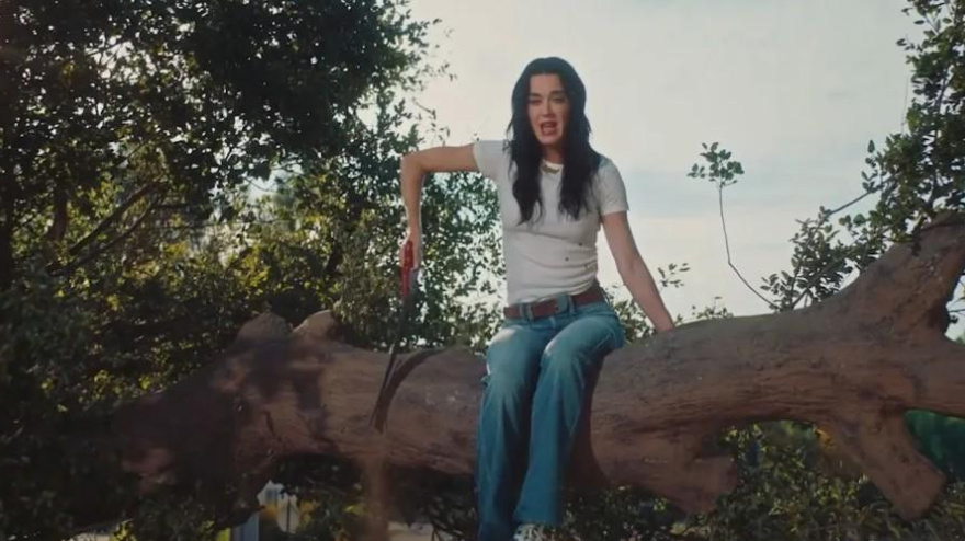 Katy Perry y sus dardos a Orlando Bllom en 'bandaids'