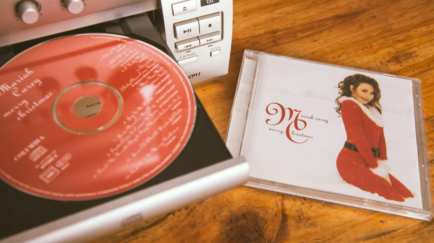 2DTRMYA Mariah Carey Merry Christmas CD album, Music CD in Sony CMP-CP11 Micro HiFi system