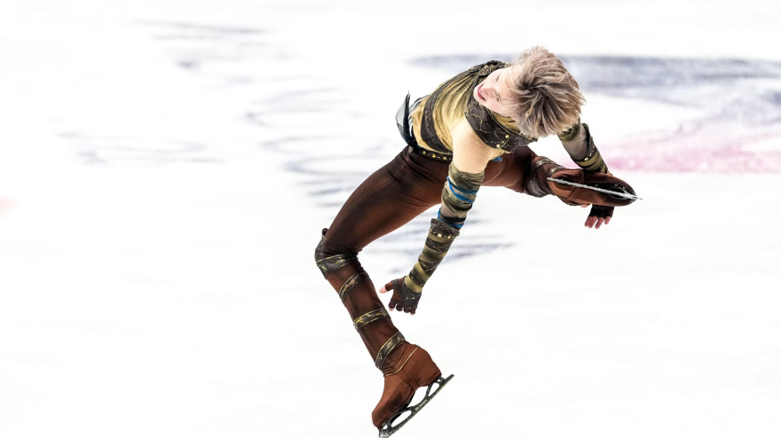 3DN2FNB Milan, Italy. 07th Feb, 2026. MILAN, ITALY - FEBRUARY 7: Ilia Mallinin of United States of America performing in the Figure Skating Team Event Men Single Skating - Short Program during the Milano Cortina 2026 Winter Olympics at the Milano Ice Skating Arena on February 7, 2026 in Milan, Italy (Photo by Andre Weening/Orange Pictures) Credit: Orange Pics BV/Alamy Live News