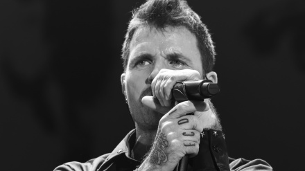 Dani Martín pide perdón públicamente por llamar a la abstención en las elecciones