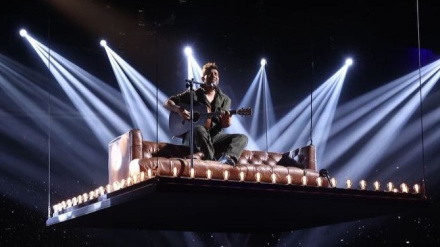 Pablo López durante la final 'La Voz' tras superar su gripe