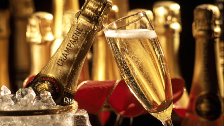 Bodegon de ChanpanFoodChampaign : bottle and glassREPORTERS©Pascal Broze