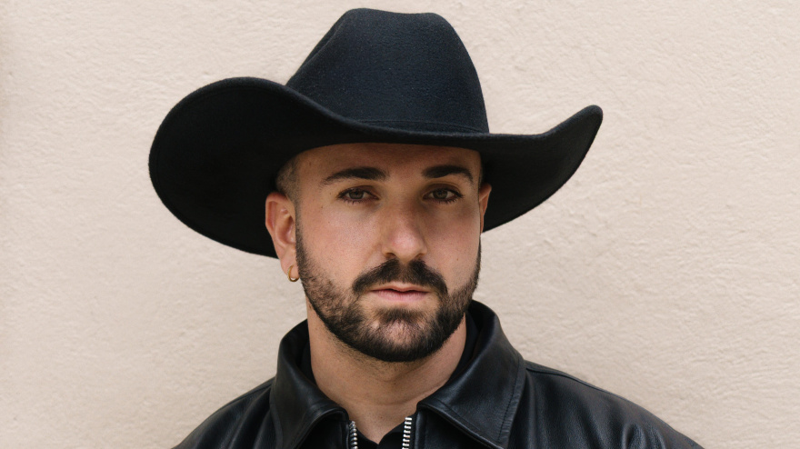 Zzoilo, a punto de lanzar su álbum debut, donde 'Tengo un plan' será pieza central