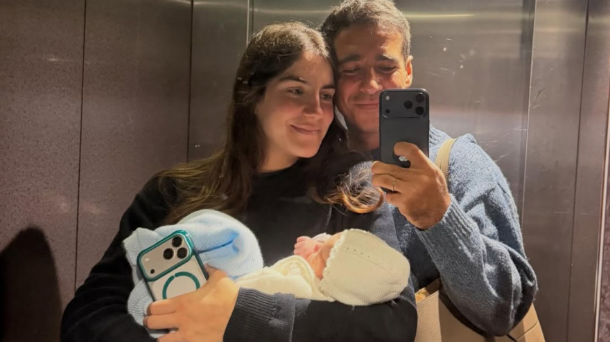 Blanca Llandres y Alberto Herrera junto a su hijo Marcos