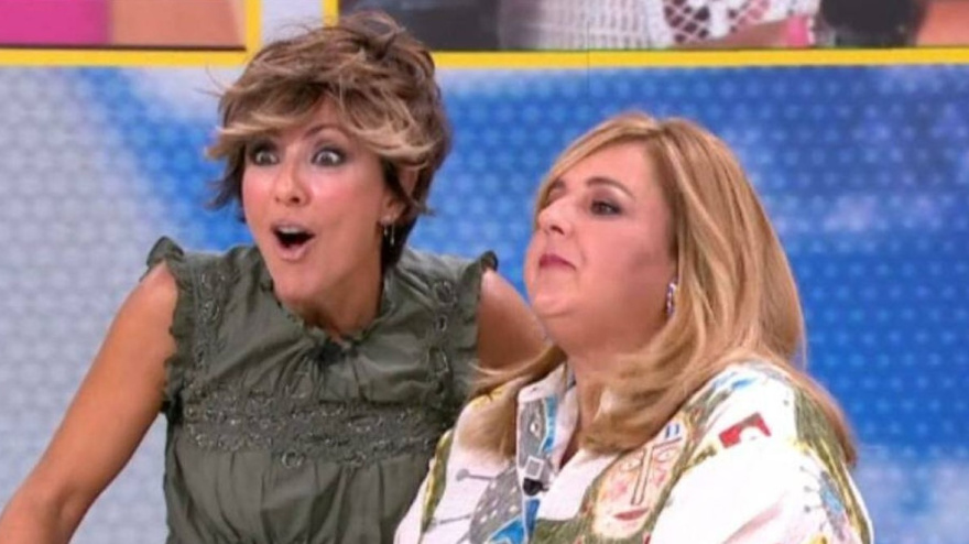 Sonsoles Ónega se sonroja ante la confesión que le saca Pilar Vidal