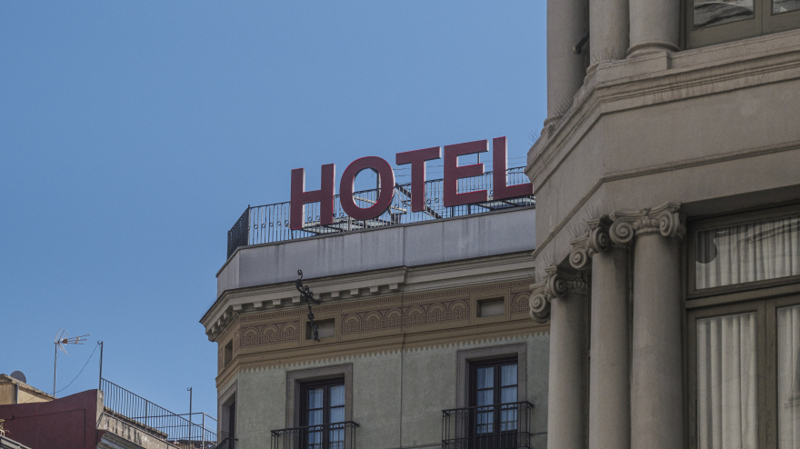 Barcelona és la ciutat on més s’encareix la taxa turística, amb imports que arriben als 12 € per nit en hotels de luxe