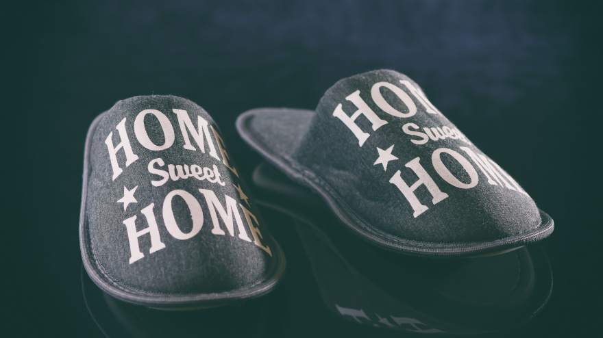 Les sabatilles d’estar per casa que netegen soles: revolució 2026