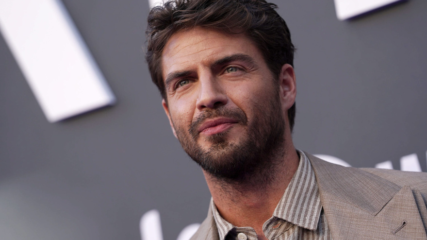 Maxi Iglesias podría haber sido infiel a su exnovia con Aitana Sánchez-Gijón