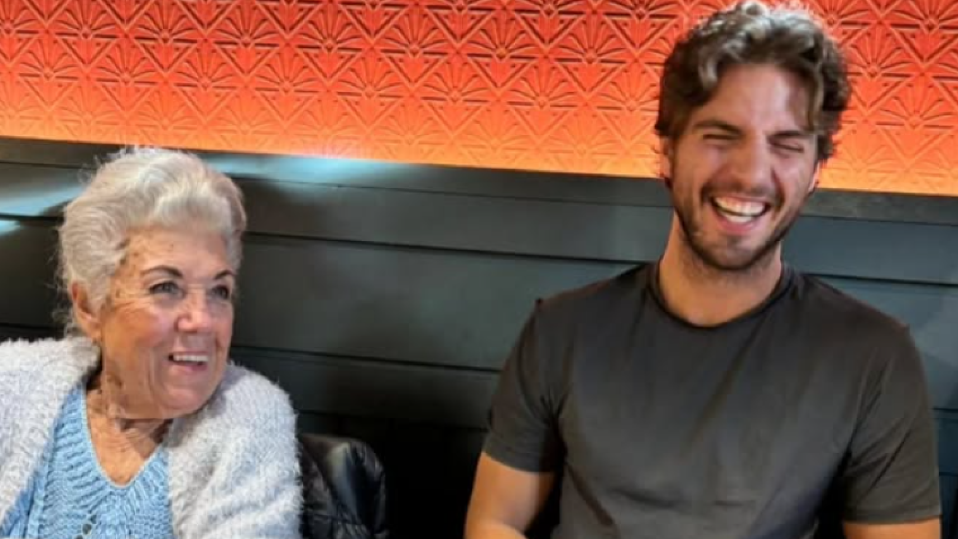 Maxi Iglesias se sincera sobre la pérdida de su abuela: 