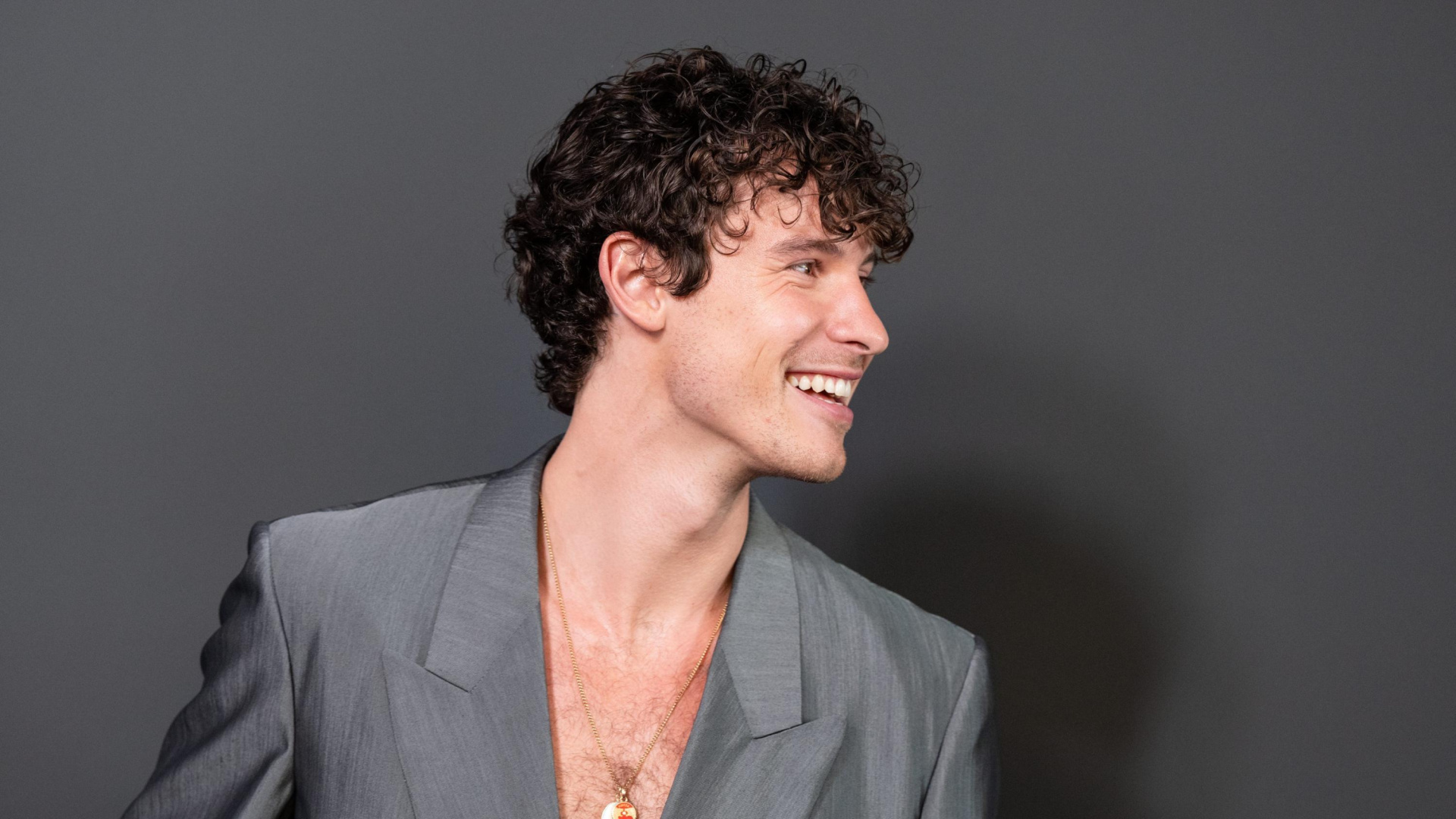 Shawn Mendes confirms Bruna Marquezine romance on birthday