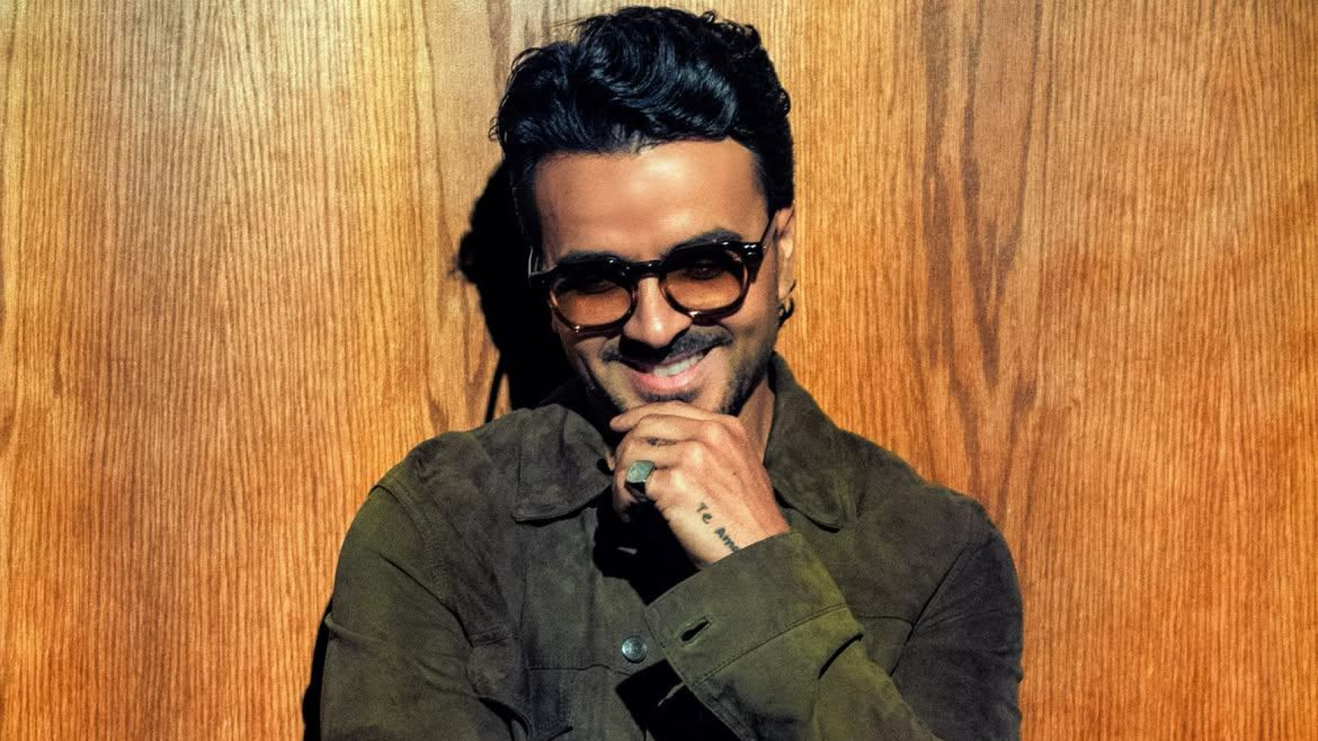Luis Fonsi Will Release New Single Me Despido on August 13