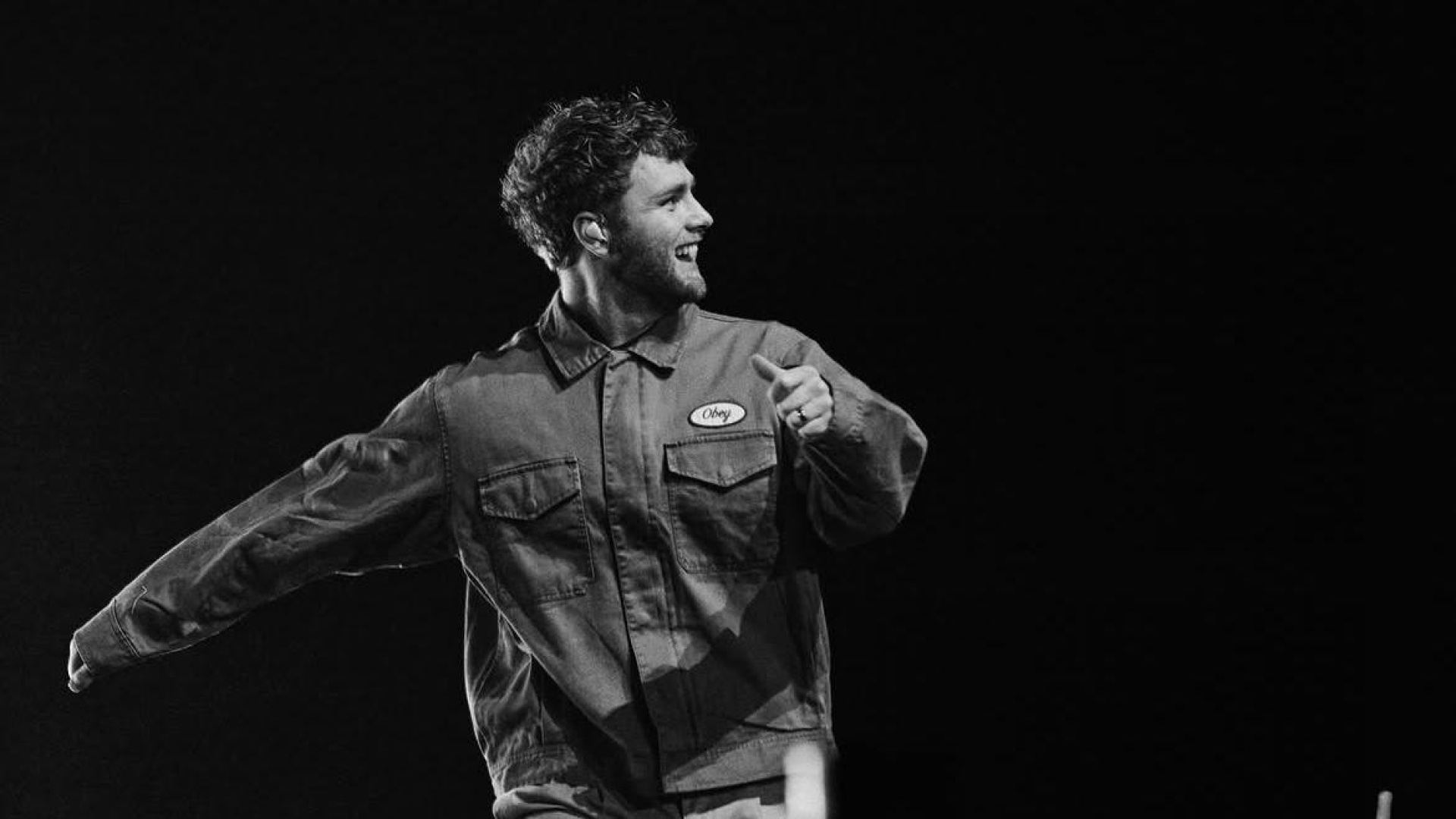 Alex Warren Takes Tokyo Vacation After Tokyo Concerts
