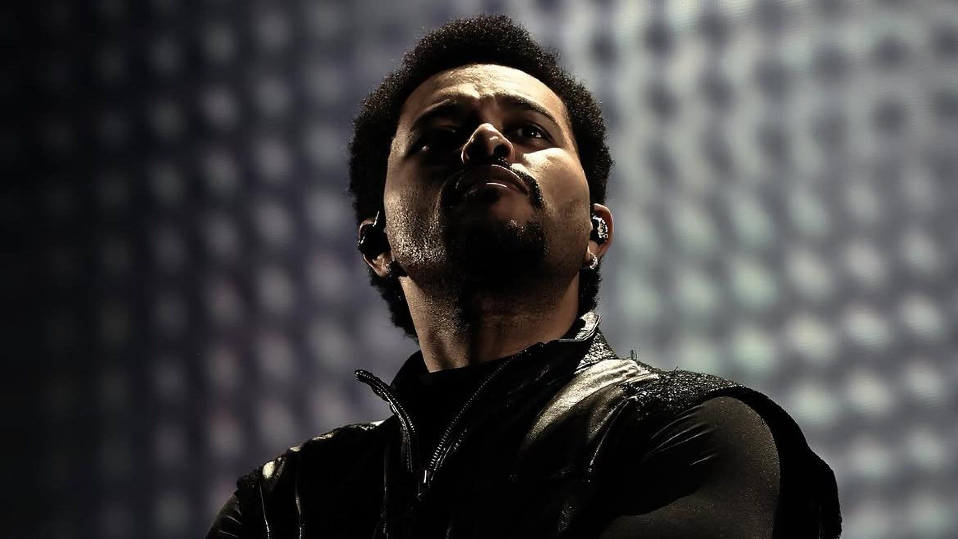 The Weeknd Visits Sabatini Gardens Ahead of Madrid Shows