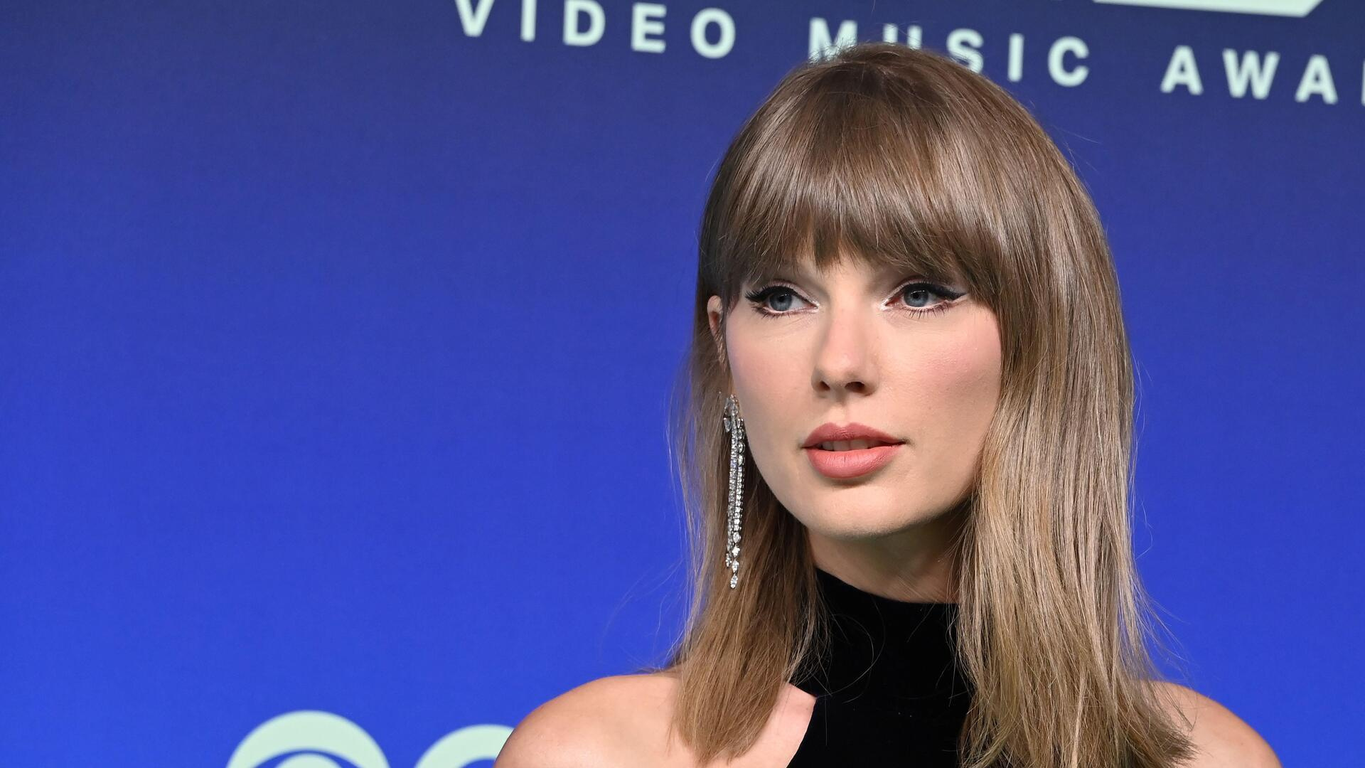 Taylor Swift Scores 16th US Number One with Patient Zero