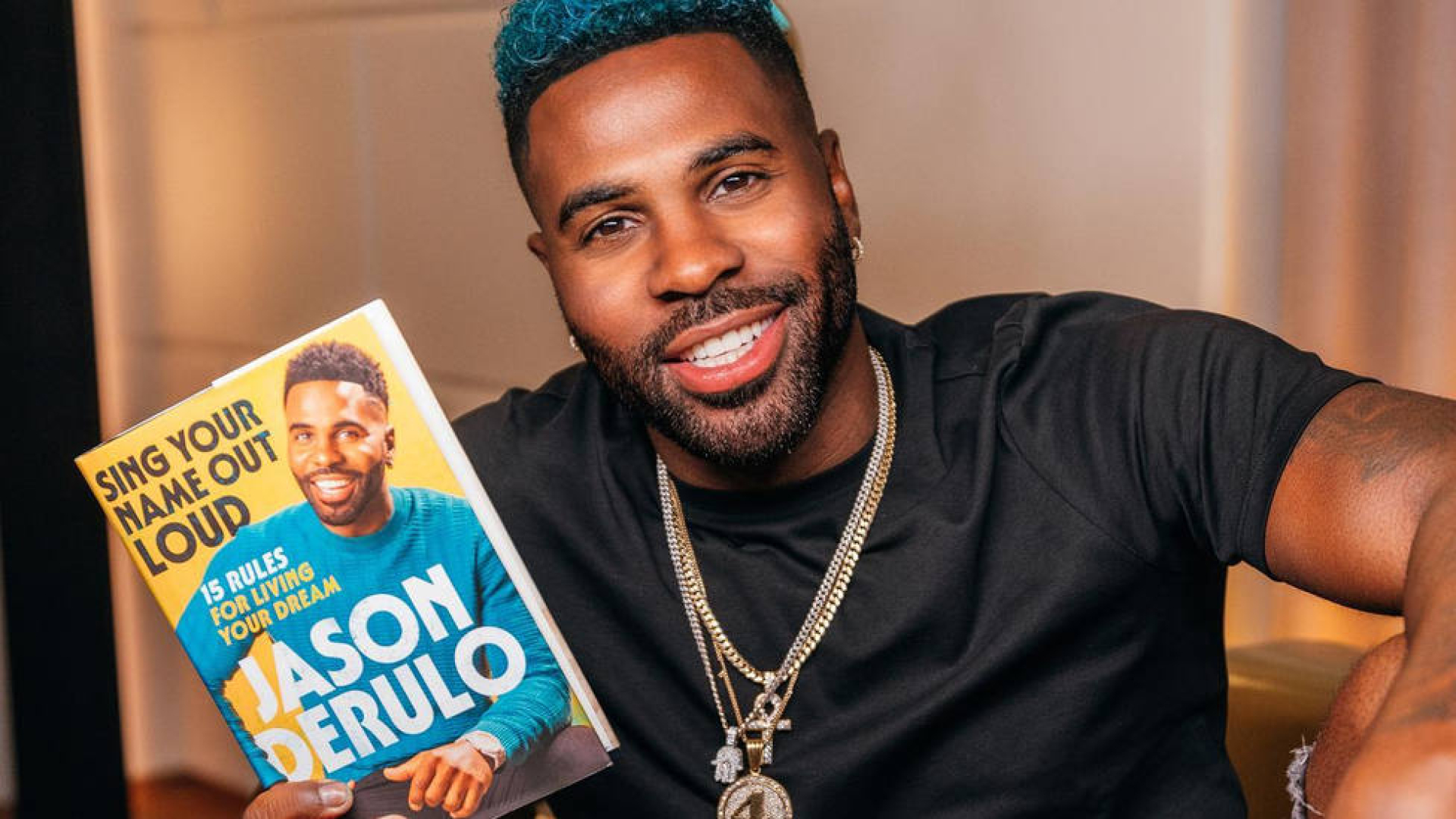 Así será el libro de Jason Derulo "Sing Your Name Out Loud", ha fijado