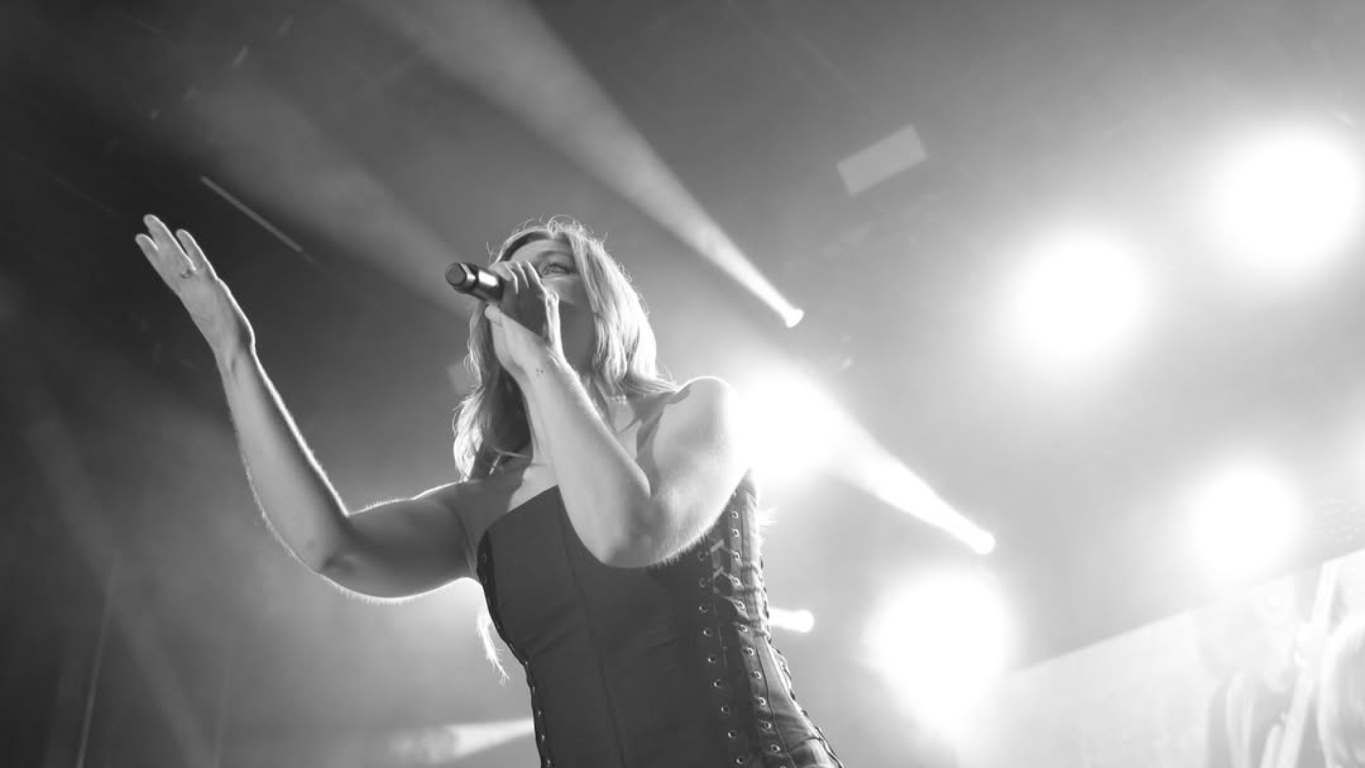 Leire Martínez Rejects Career Failure Claims on Tour