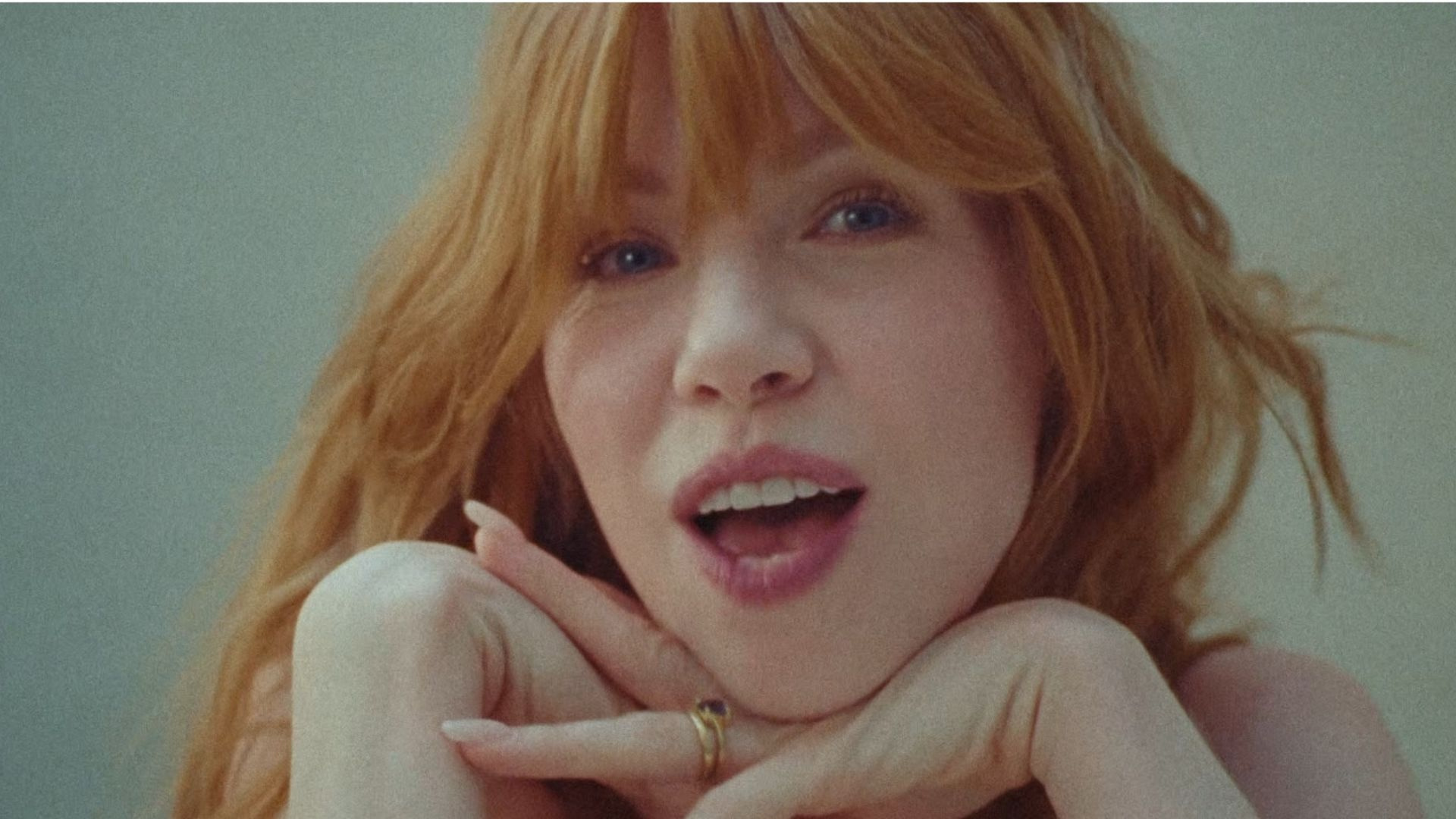 Carly Rae Jepsen releases upbeat pop single Motivation