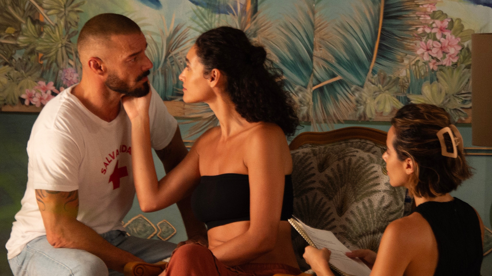 Ricky Martin makes big screen debut in Hombre al agua