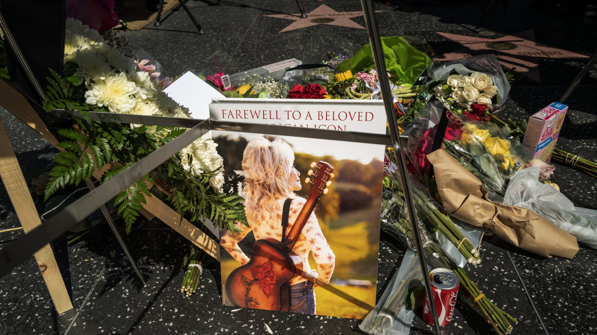 Dolly Parton Dies Leaving Secret Song For 2046 Release