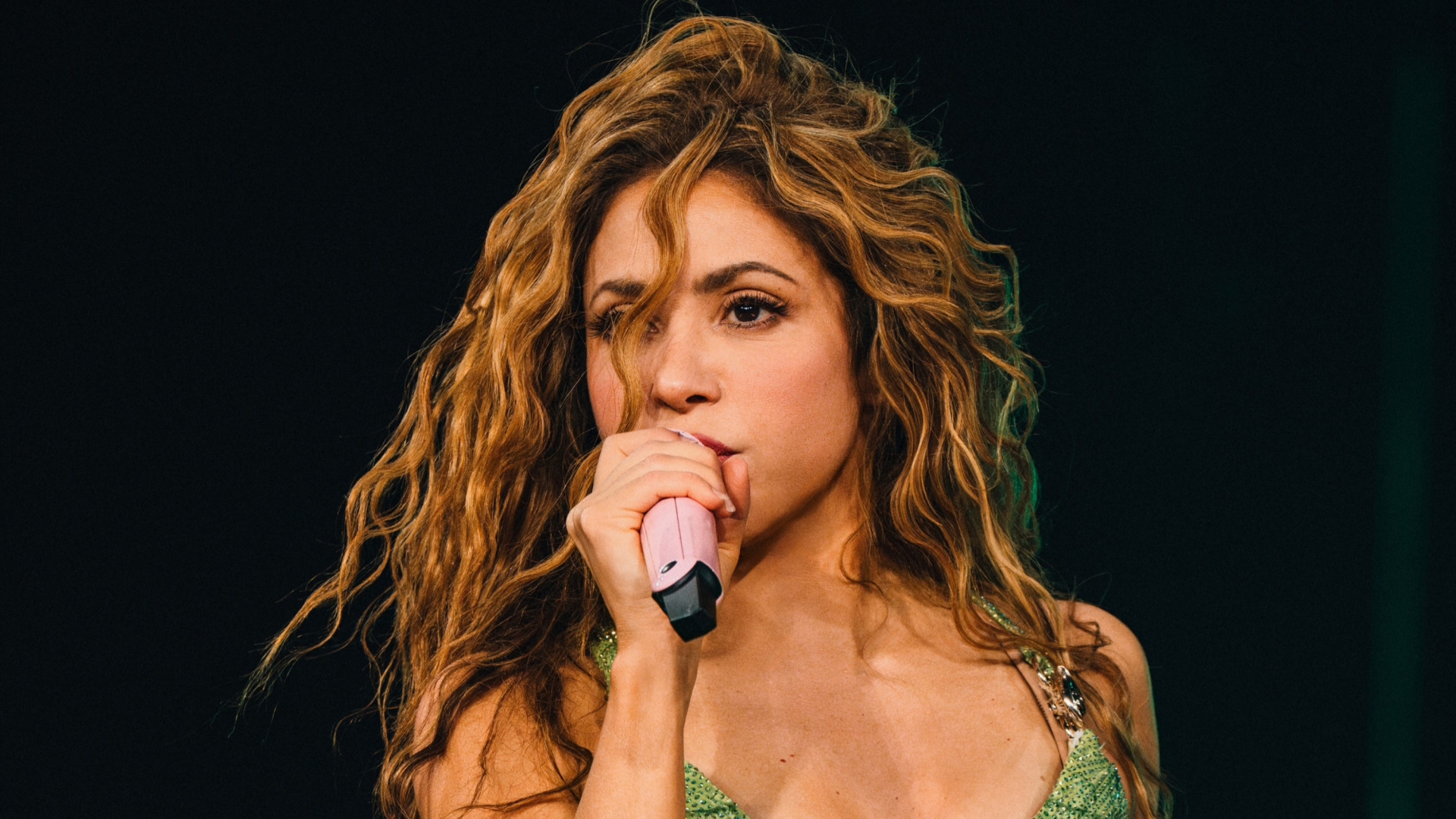 Shakira reveals lineup for Es Latina festival in Madrid