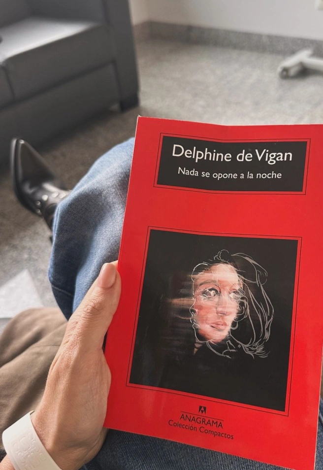 La foto de Sara Carbonero con una pulsera de hospital que agita las redes sociales