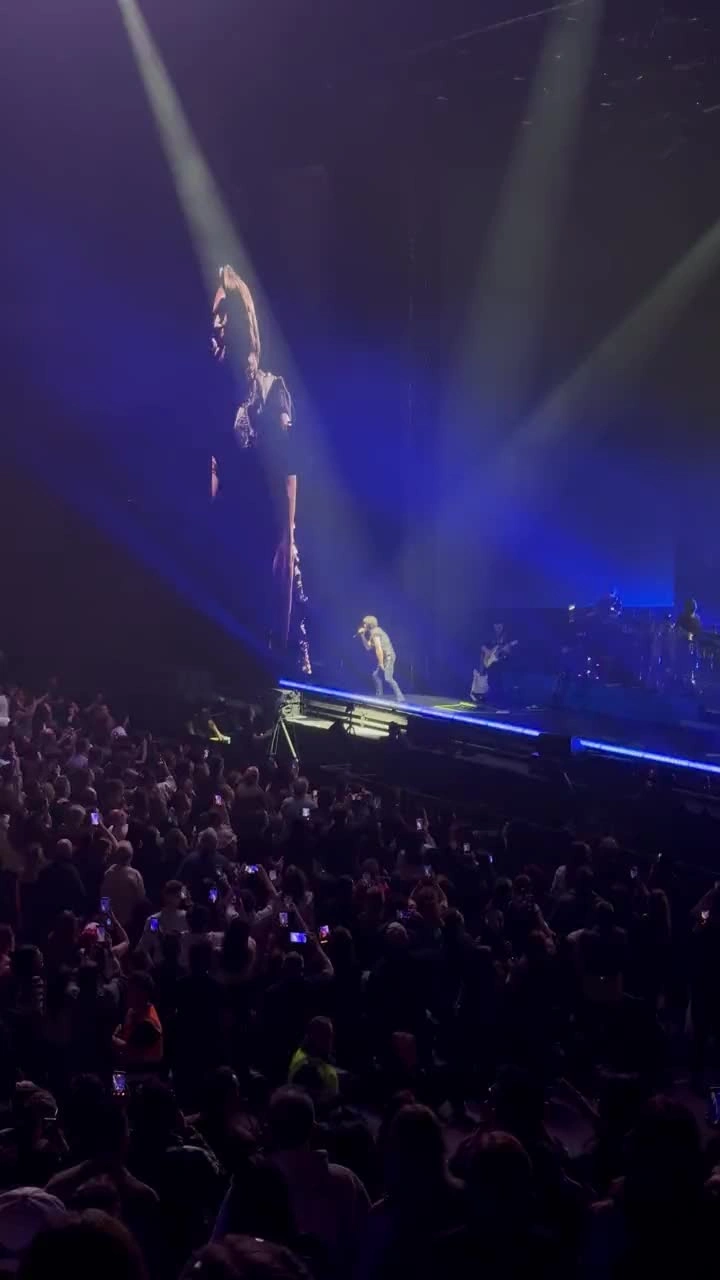 Juanes interpreta 'Me Enamora' en Madrid