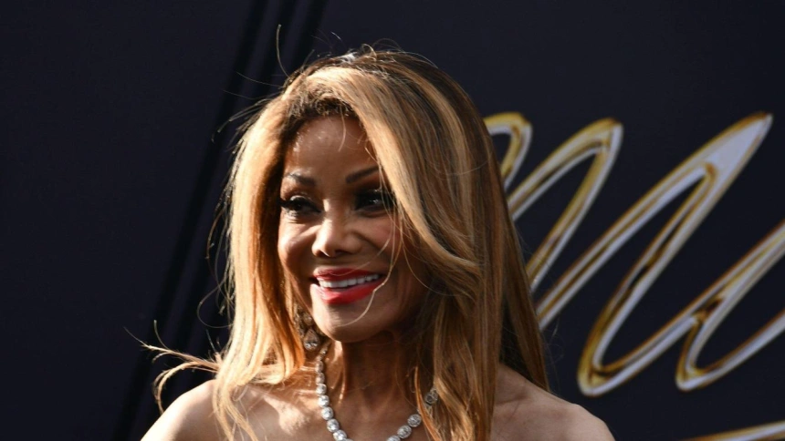 LaToya Jackson asiastiendo a la Premiere de 'Michael'