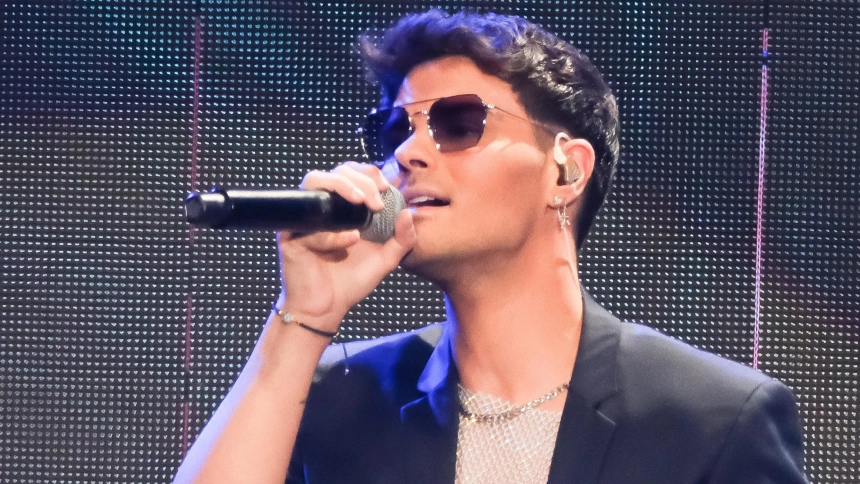 Abraham Mateo en CADENA 100