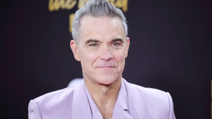 Robbie Williams explica por qué aplaza la salida de su próximo disco