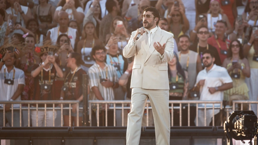 Bad Bunny y su emotiva reflexión de final de gira de 'Debí tirar más fotos'