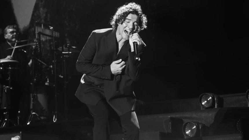 David Bisbal cierra la etapa de festivales y se centra en 'Eternos', que llegará el 2 de octubre