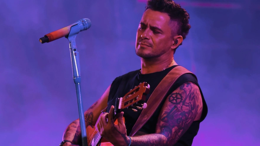 Alejandro Sanz en una actuación en Gran Canaria, a donde volvía este fin de semana, hace diez años